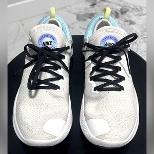Nike Joyrides White/Cream Women Size 7.5 (Runs Small) Brand New Condition